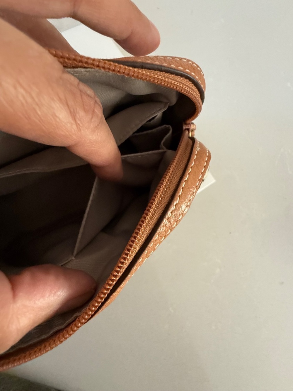 Coach Clutch - Picture 8 of 9